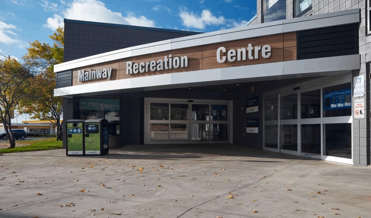 The Mainway Recreation Centre entrance in Burlington, a community project by Lima Architects